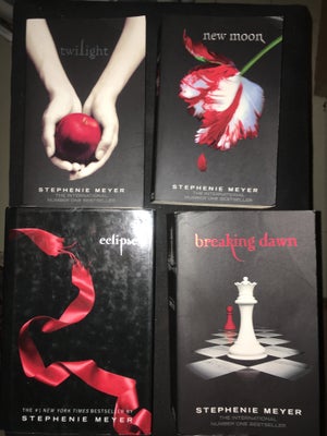 The Twilight Saga, Stephenie Meyer, genre fantasy – dba.dk pic