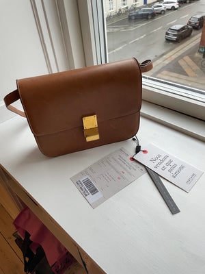 Skuldertaske, Celine, læder, Flot Céline box bag. Brugt, men stadig i god stand. Tag fra Vestiaire C