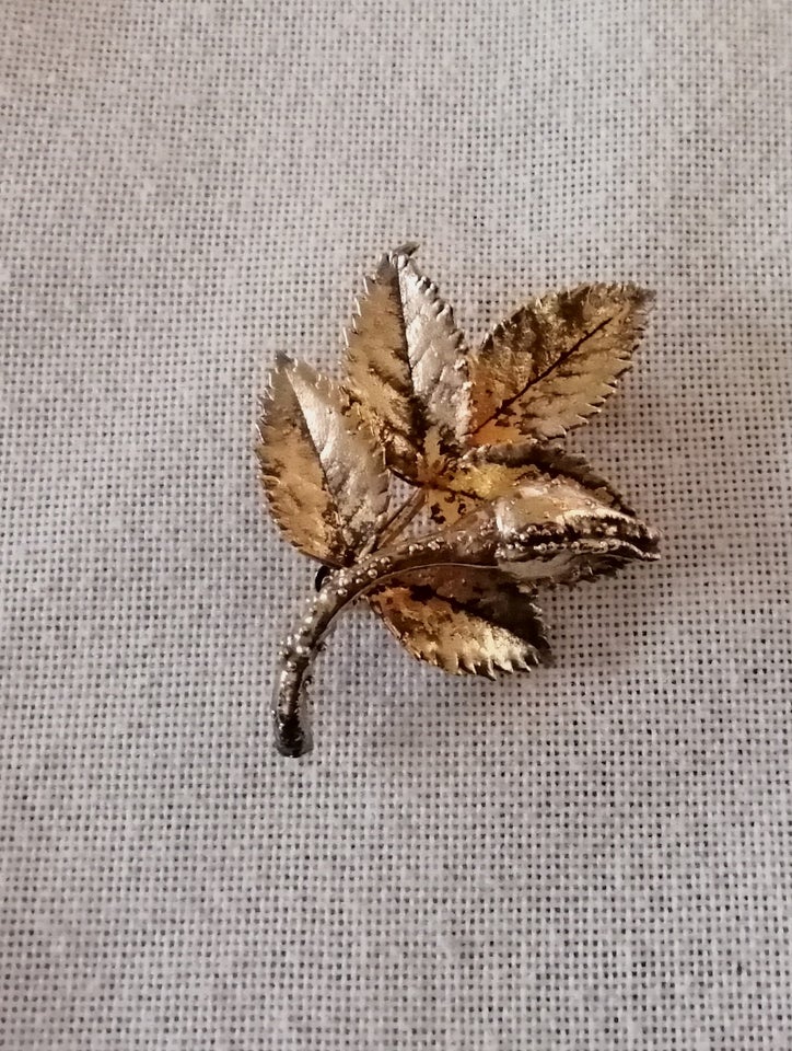 Broche, sølv, Flora Danica