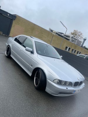 BMW 525i, 2,5 Steptr., Benzin, 4x4, aut. 2001, km 330000, sølvmetal, klimaanlæg, aircondition, ABS, 