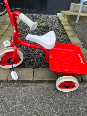 Unisex børnecykel, trehjulet, Winther, Klassisk rød trehjulet cykel med tiplad. Få brugsspor, men fr