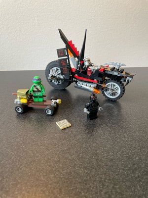 Lego Ninja Turtles, 79101, Shredder's Dragon Bike

Komplet sæt med alle klodser, minifigurer og bygg