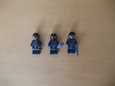 Lego Minifigures, Lego Robo SWAT Figurer, 3 Forskellige+Våben.
Samlet pris.