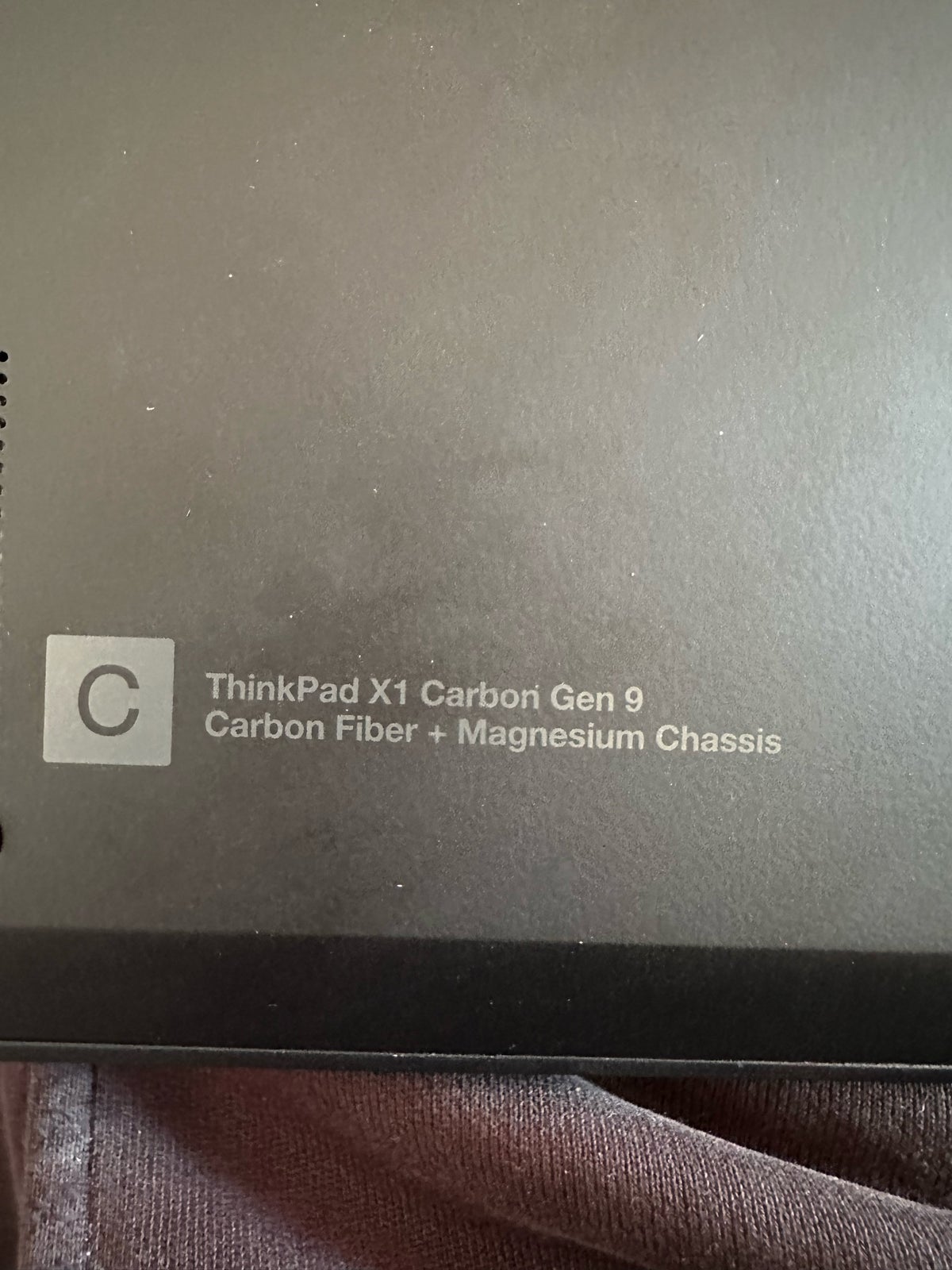 Lenovo Thinkpad X1 Carbon gen 9, I7-1165G7 GHz, 32 GB ram