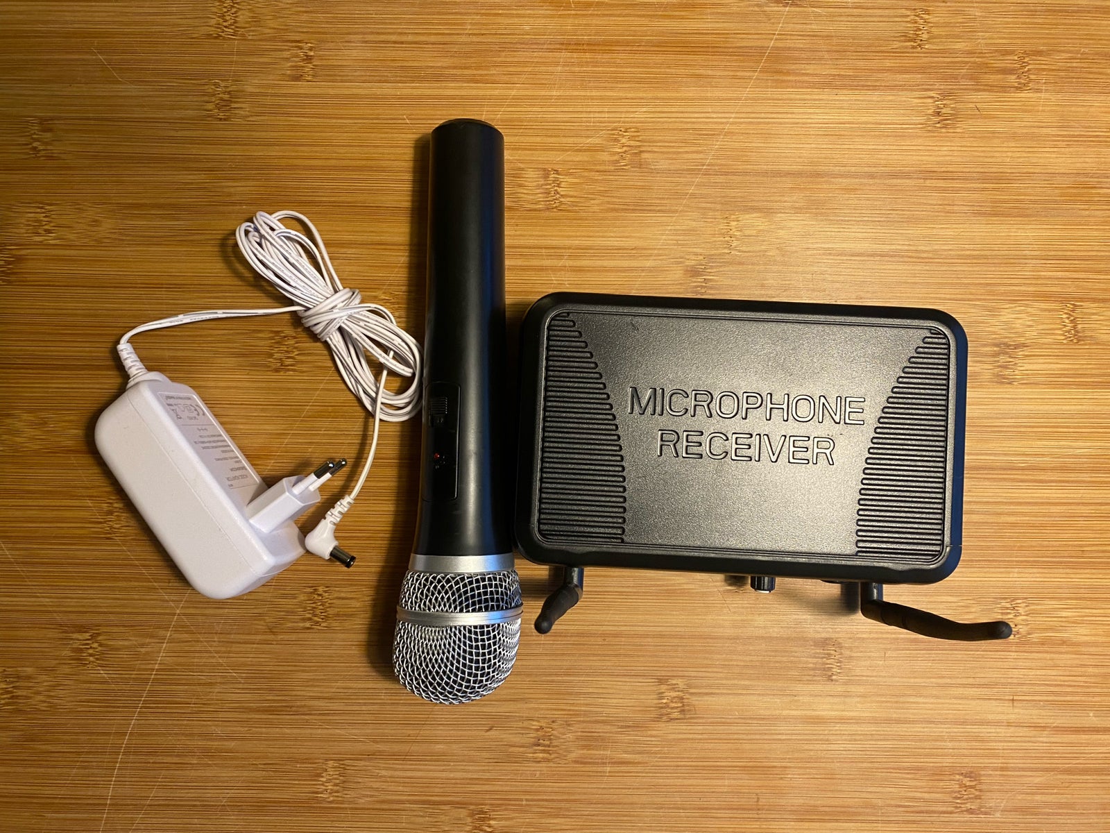 Trådløs mikrofon, Karsect Er-15