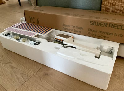Strikkemaskine, Silver Reed YC6, Som ny farveveksler der er kompatibel med Silver Reed SK280, SK830,