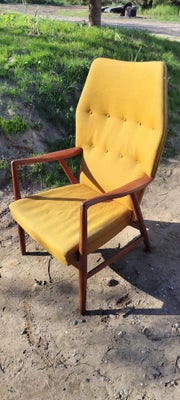 Lænestol, stof, Kurt Olsen, Kurt Olsen lænestol med stel i teaktræ karry gult uld.
Mål : 102 cm h - 