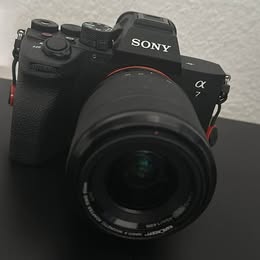 Sony A7 IV