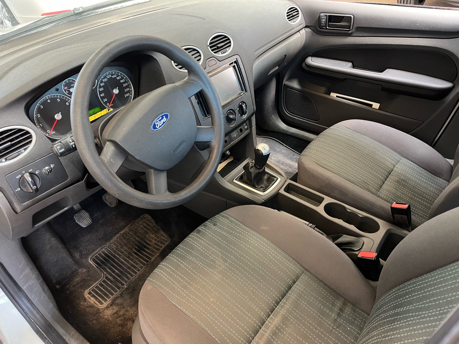 Ford Focus, 1,6 Ambiente 100 stc., Benzin