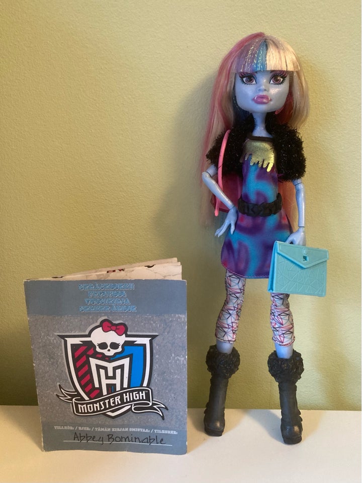 Barbie, Monster High Picture Day Abbey Bominable