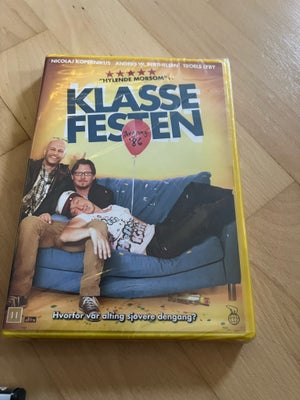 Forskellig danske film, DVD, komedie, All inklusive 
Sover dolly på ryggen
Klovn forever 
Klovn the 