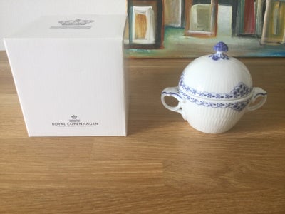 Porcelæn, Sukkerskål, Royal Copenhagen, Royal Copenhagen prinsesse sukkerskål med låg. 20 cl. Helt n