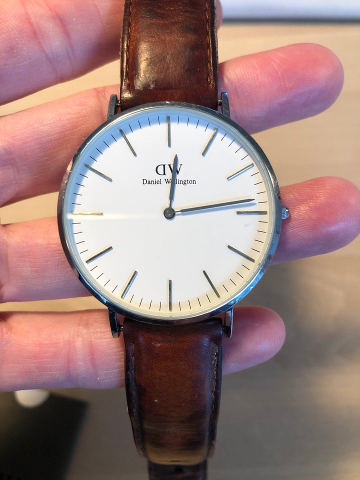 Herreur, Daniel Wellington