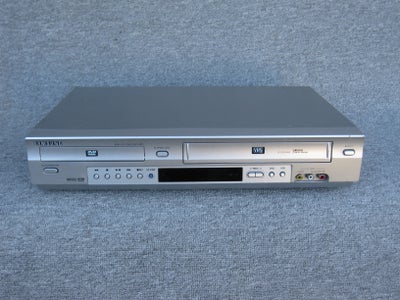 VHS videomaskine, Samsung, SV-DVD440, God, VHS videomaskine, LG, V181, God

Combi,
- DVD-afspiller /