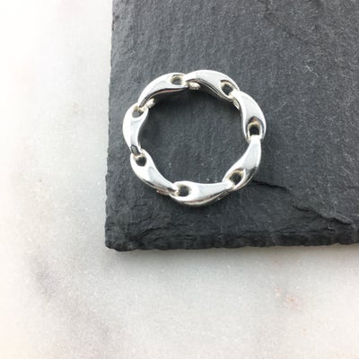 Fingerring, sølv, Georg Jensen, Moderne og stilfuld ring i sterling sølv fra Reflect kollektionen af