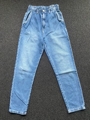 Jeans, Jeans, H & M, str. 164, Bløde jeans fra H & M i str 164 (relaxed high waist)

Jeansene har el