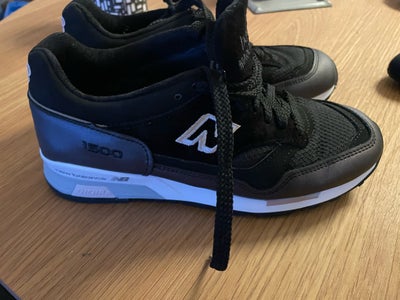 Sneakers, str. 36,5, New balance, Helt fast pris ved fragt betaler køber. Vi er en større flok der e