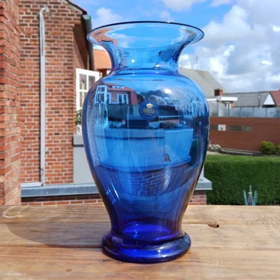 Glas, Amfora vase, Royal Copenhagen X Holmegaard, Royal Copenhagen X Holmegaard.
Amfora vase.
Michae