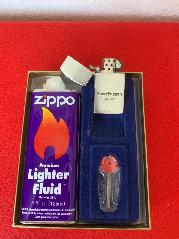Lighter, zippo lighter