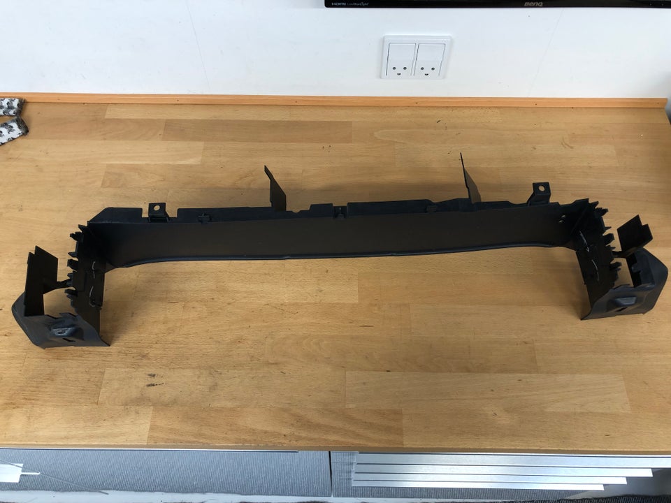 Kofanger, Kofanger luftdeflektor trim, Ford Fiesta mk8