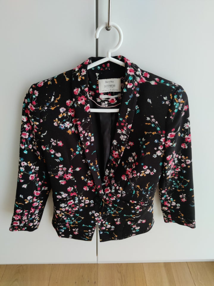 Blazer, str. 34, Bershka