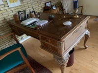 Antikt skrivebord, 90 år gl., b: 157 d: 95 h: 75