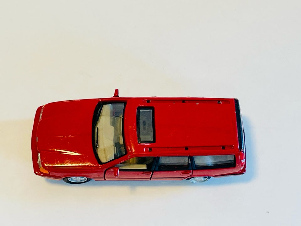 Modelbil, Cararama Volvo V70 , skala 1:43
