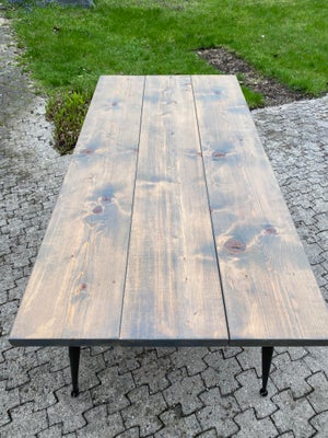 Spisebord, Træ, b: 180 l: 88, Plankebord med sorte ben

Bordet består af tre planker med sorte ben a