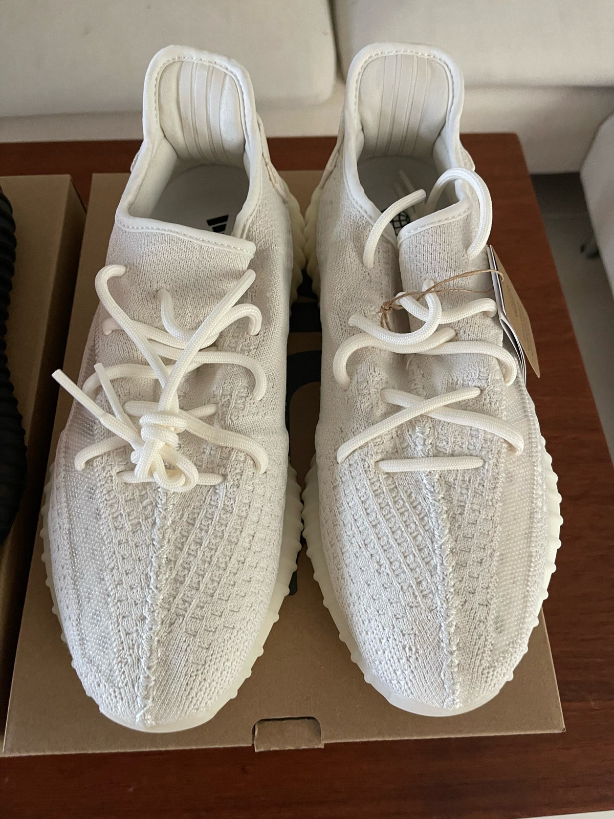 Sneakers, Adidas Yeezy Boost 350 v2, str. 43,5