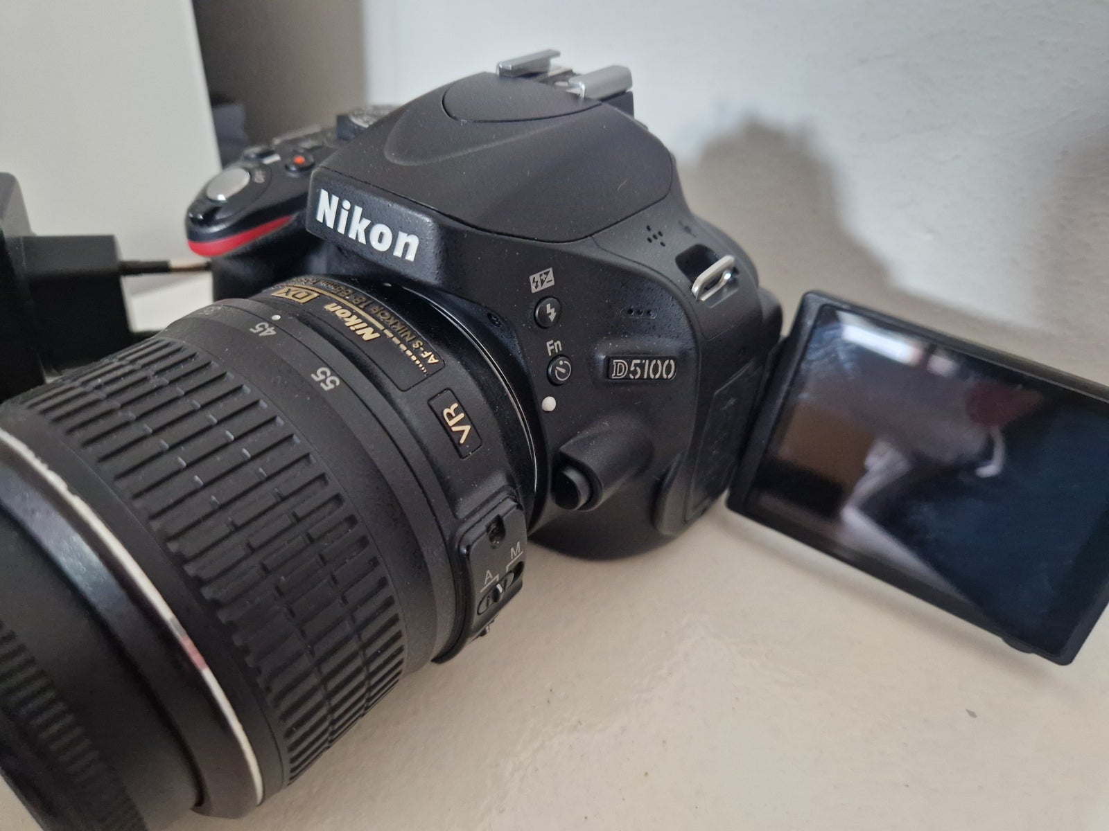 Nikon 5100D, spejlrefleks, (18-55) x optisk zoom