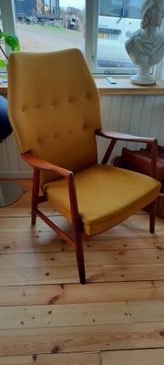 Lænestol, stof, Design lænestol Kurt Olsen model 245.
Teaktræ og i originalt karry gul uld stof.
Fre