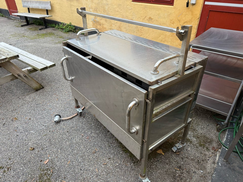 Anden grill, Idashøj