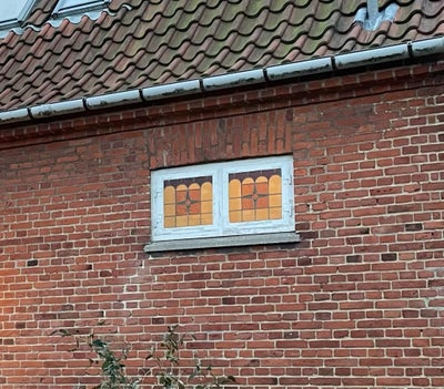 Blyglasvindue, træ, b: 115 h: 60, 2 stk Originale blyindfattet vindue fra murermestervilla fra 1932

