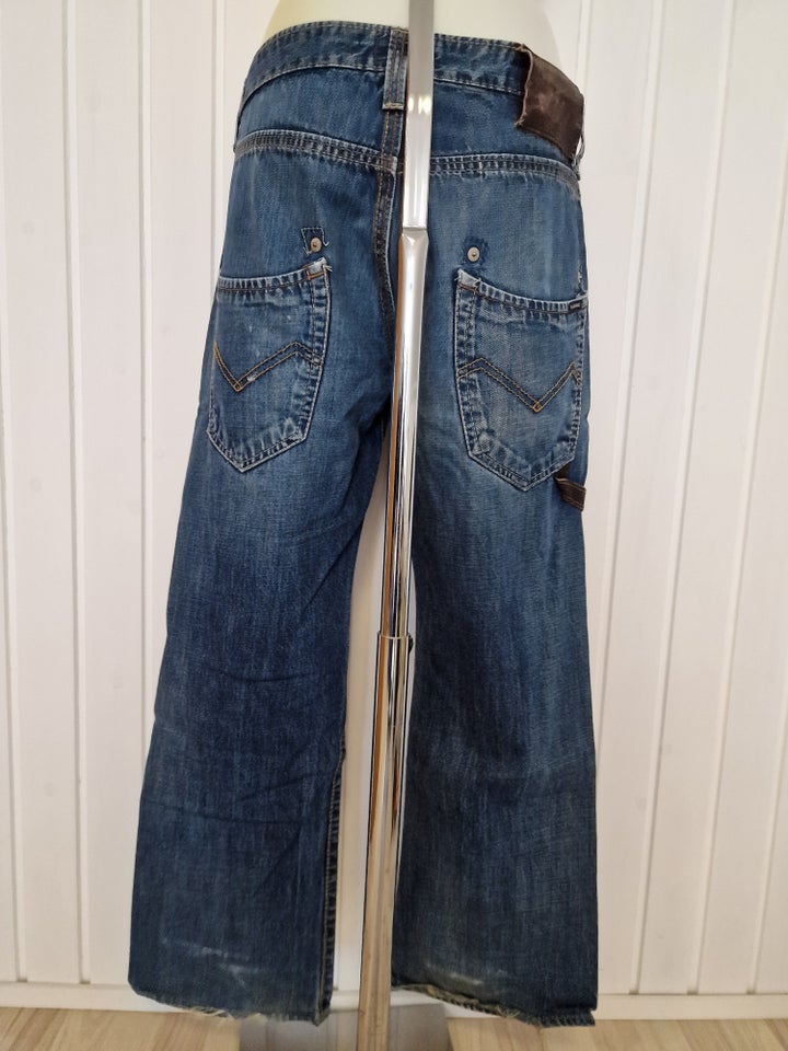 Jeans, Energie, str. 31