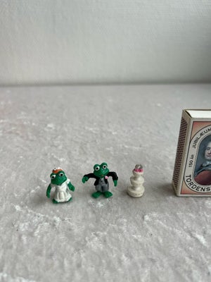 Polly Pocket, Katie the frog wedding figurer, Brudepar fra playsættet Katie the frog wedding. 20kr. 