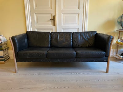 Sofa, andet materiale, 3 pers., Klassisk tremmesofa sælges - 3 pers. - sort - den er super dejligt a