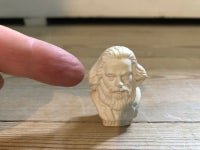 Miniature buste