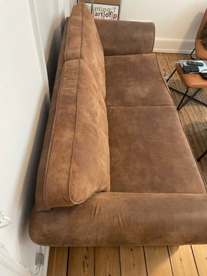 Sofa, ruskind, 3 pers., Lækker og meget komfortabel sofa i nubuck, sælges pga flytning. Ca 2,10 i br