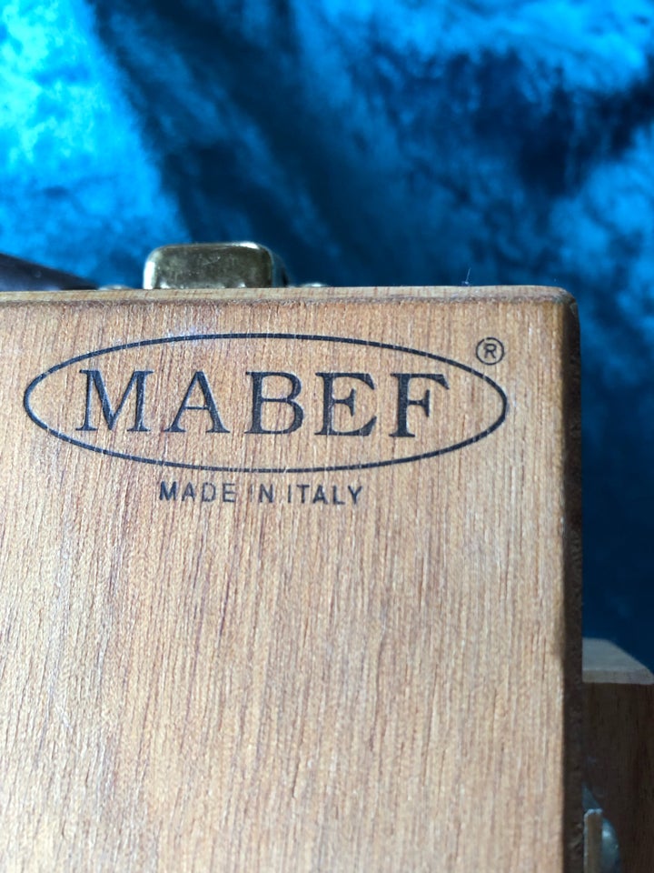 Flot/ubrugt MABEF kuffert staffeli , MABEF nr 1659