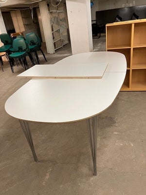Spisebord, Laminat, b: 105 l: 200, Pænt spisebord i en oval form. Det har en pæn plade i hvid lamina