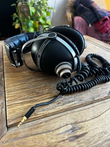 Pioneer se 505 headphones hot sale