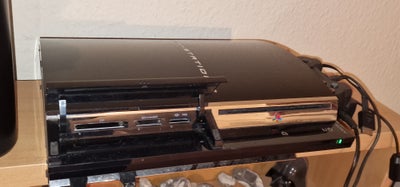 Playstation 3, BAGUDKOMPATIBEL PLAYSTATION 3 ! - 
Kan AFSPILLE PS1 & PS2 & PS3 Spil ! 

Det er en sp