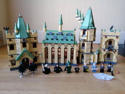 Lego Harry Potter, 4842 Hogwarts Castle, Hogwarts slot.
Det fantastiske Hogwarts slot med mange flot
