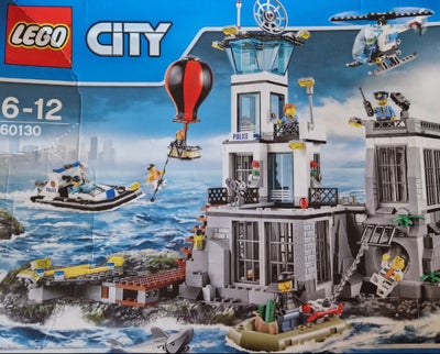 Lego City, 60130, Inkl. kasse og byggevejledninger.
Fra dyre- og røgfrit hjem.
Kan sendes.