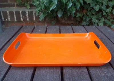 Stor orange Bakke, Retro, Stor orange retro Bakke i plast
44x33x5