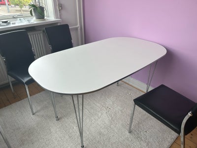 Anden arkitekt, spisebord m. stole, Elipseformet bord, Jeg sælger dette fine spisebord med 4 sorte s