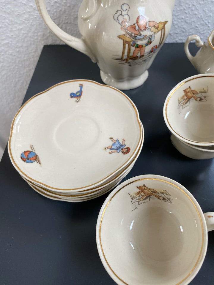 Porcelæn, Dukke kaffestel