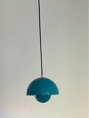 Pendel, Verner Panton, 2 V P lamper Ø 23 cm perfekt stand
samlet pris
