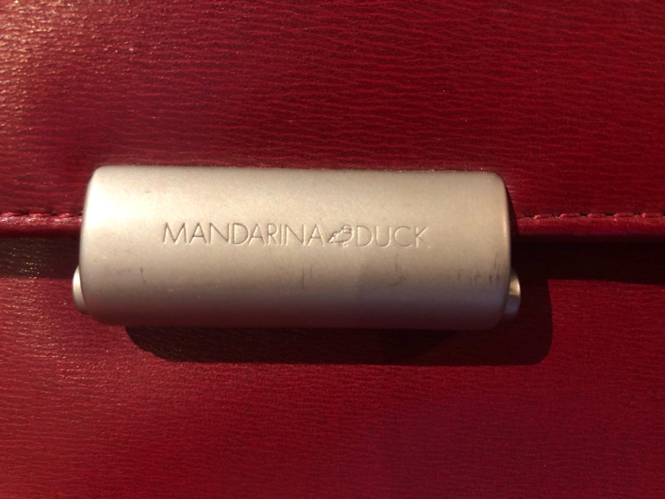 Skuldertaske, Mandarina Duck, kernelæder