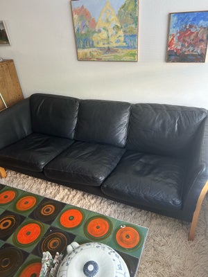 Sofa, læder, 3 pers., Pæn sort lædersofa med bøgetræsramme. 
Mål: 192x80